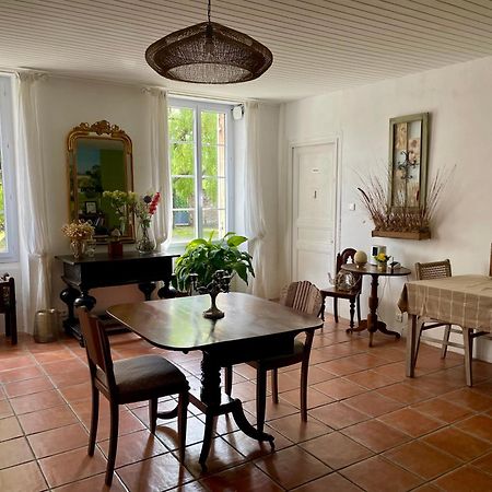 Bed and Breakfast La Vigne D'Or Teuillac Экстерьер фото