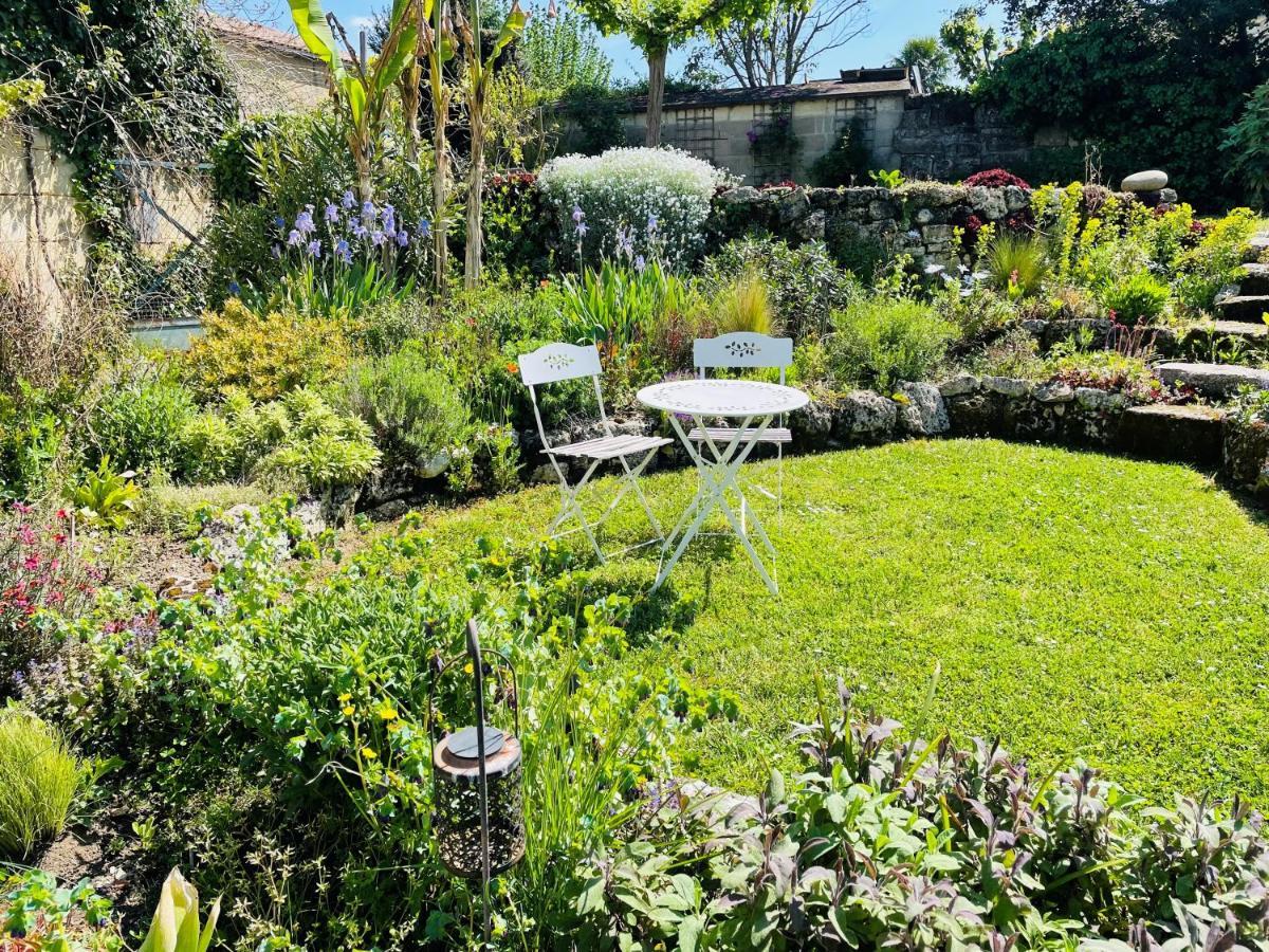 Bed and Breakfast La Vigne D'Or Teuillac Экстерьер фото