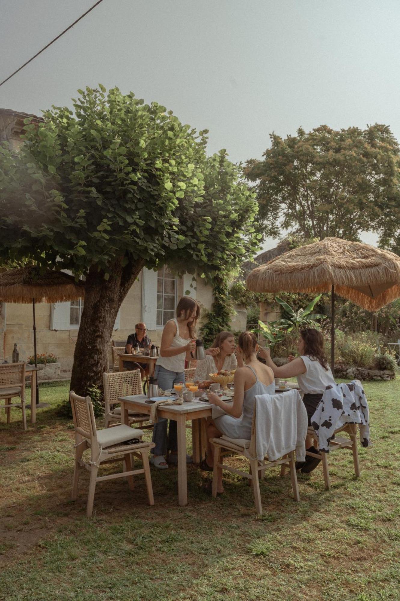 Bed and Breakfast La Vigne D'Or Teuillac Экстерьер фото